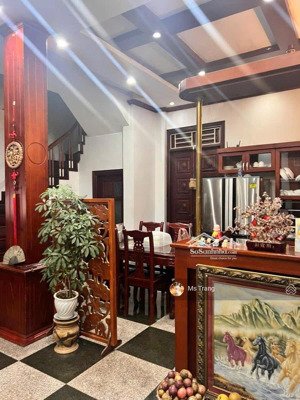 nhà vườn đội nhân siêu đẹp, lõi ba đình, 155m2 x 4 tầng, mt 8.8m, an ninh 24/7, ôtô đỗ cửa