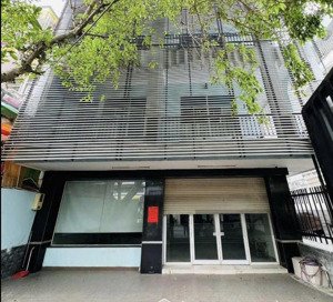 nhà mặt phố cho thuê ngang 15m -số 68 trần huy liệu quận 3