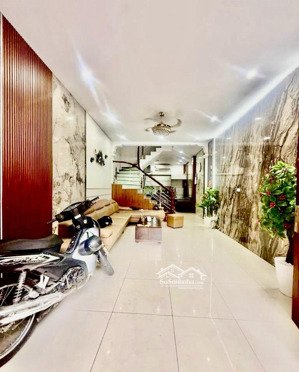 đang cần bán nhà ngay trong ngõ gốc đề, vài bước ra ô tô, 38m2, nh.ỉnh 7 tỷ