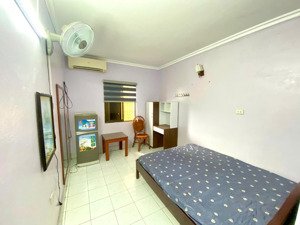 cho thuê phòng trọ sv, gần đại học fpt, đhqghn, hvtc tại hoà lạc. giá 1,8tr, đầy đủ thiết bị