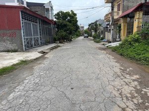 chính chủ gửi bán lô đất tuyến 1 bùi phổ, tân thành, dương kinh, hp. dưới 2 tỉ mà có lô đường 10