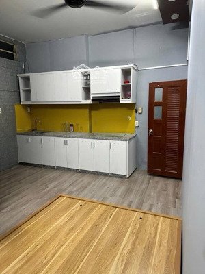 60m2, 3 tầng, 7pn, bán nhà hoàng hoa thám, bình thạnh, hẻm ô tô, ngang 3.8m, chỉ 7ty