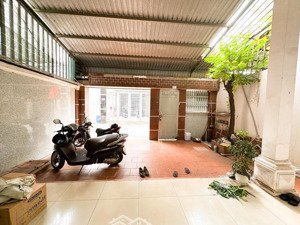 trung tâm hành chính dĩ an hẽm ô tô tránh - đường gs 103,5 m 2 tầng giá 6,2 tỷ thương lượng