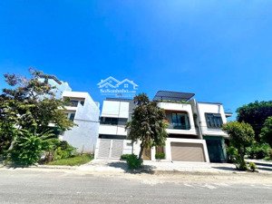 cần bán gấp 1 cặp đất mặt tiền đường hồ tùng mậu gần công viên phường hoà minh quận liên chiểu.