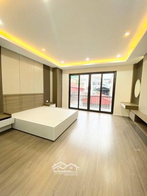 bán nhà siêu đẹp ngã tư sở ô tô vào nhà 50m 6 tầng thang máy