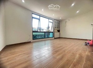 bán nhà 32m2, 6 tầng, mặt tiền 7,4m, lai xá hoài đức