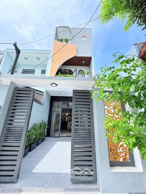 chính chủ cho thuê nhà 3 tầng mặt tiền phú lộc 19