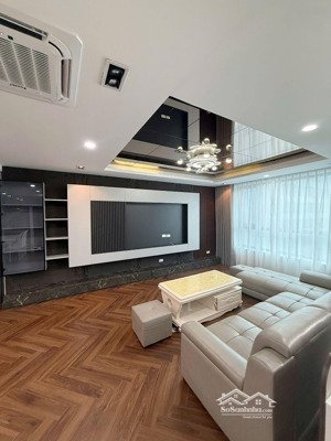 bán căn hộ n04 hoàng đạo thuý có slot ô tô, 128m2 giá 11,7tỉ