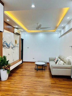 bán căn hộ toà b3 chung cư nam trung yên, 4,65 tỷ, 59m2, 2pn, 1wc, pháp lý đầy đủ.lh 