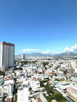 bán căn hộ view phố xéo biển , tháp bà cầu hà ra nha trang khánh hoà. giá 3ty050