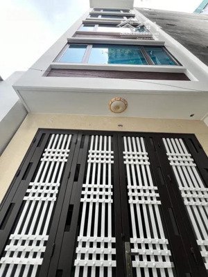 **nhanh mới kịp duy nhất - phố trần cung - nghĩa đô- 32 m2 - 6 tầng - mt4,2m / giá 7,4 tỷ
