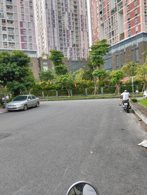 liền kề văn phú hà đông dt 85m_5m mặt tiền nhỉnh 18 tỷ.