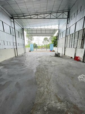 bán 1300m2 đất mặt tiền quốc lộ 61c ( có nhà kho 600m2)