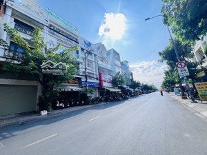 bán vài nhà cấp 4 diện tích lớn, phường 15, tân bình