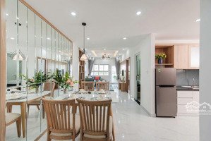 2pn / 1 tỷ 84 the emerald golf view , 40 tầng , sống đẳng cấp ,tiện ích resort 5*,shr ,vay bank 85%