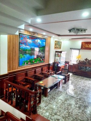 bán nhà 4 tầng đường nguyễn hữu thọ ( mặt tiền 5.14m ) giá 13.7 tỷ