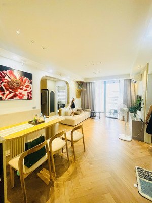 chính chủ e cần bán gấp căn hộ 3 phòng ngủ 84m ct8 kđt dương nội, full nội thất đẹp long lanh