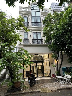 bán nhà mặt phố 35 tỷ, 111m2, view đẹp tại tân phong, quận 7, tp.hcm