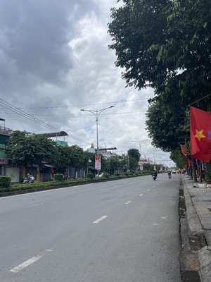 bán nhà mặt tiền liền kề trung tâm thương mại go p 6 - tp mỹ tho