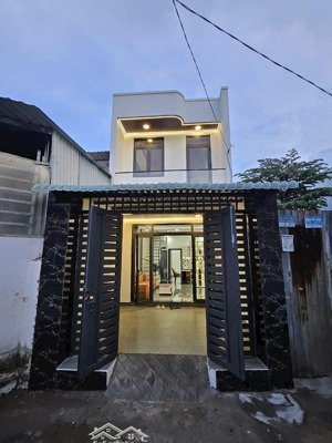 bán 1 lầu, xây mới 100% . cách hà huy giáp chỉ 50m, nhà 3 phòng