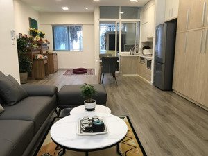 cho thuê căn hộ cc 671 hoàng hoa thám diện tích 82m2, 2 ngủ, full nội thất, giá 15 triệu, view hồ