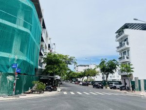 lô sạch đẹp xây nhà, vị trí đẹp đường 8e kđt hà quang ii kề góc đường số 7 chỉ 5,9 tỷ/ 