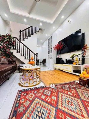 ( nhà đẹp ) chính chủ bán nhà cuối đường trịnh văn bô, dt 37m2 x 4t = 5,19 tỷ. lh 