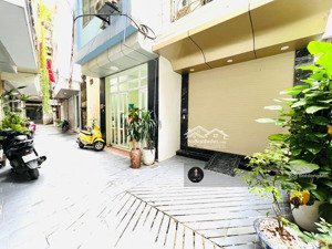 bán nhà ngã tư sở 30m ra mặt phố lớn nhà đẹp 6 tầng thang máy 50m2 full nội thất cơ bản