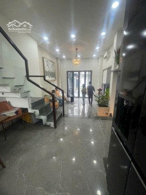 + phạm phú thứ 54 m2 .2 tầng . 4.05 x 13 giá 8.5 tỷ tl .phường 11 tân bình