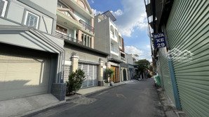 nhà 3 tầng 82m2 nở hậu nhẹ gần phạm văn đồng, chợ thủ đức mặt tiền đường rộng 12m giá 7,6 tỷ