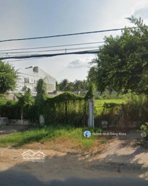 chính chủ bán đất mt bà triệu,phường 6,cà mau giá 550tr/120m2 gàn chợ phường 6 full thổ cư shr