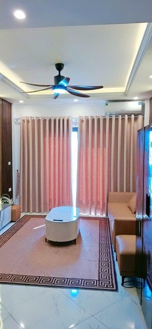 thach bàn .6 tầng .38m giá 13 triêu lh ( zl) cho thuê nguyên căn