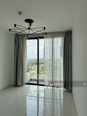 căn hộ precia căn góc , view sông 2pn 2wc sổ hồng : 76m2 tầng cao