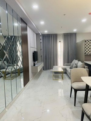 chính chủ cần bán căn 63m view lanmark căn góc cc saigon avenue 2ty850 sổ sẳn lh 