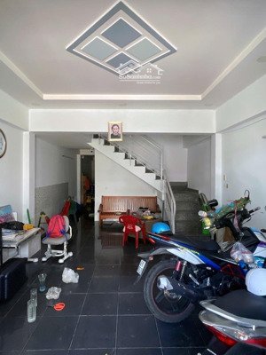 bán gấp nhà riêng 4,7 tỷ, 63m2, 7pn, 5wc tại bình thành, bình hưng hòa b, bình tân, hcm