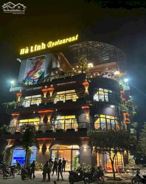 Cho thuê MBKD Chùa Láng 310m2, Mặt tiền 12m, kinh doanh mọi mô hình.