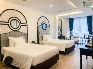 tòa khách sạn 4* phố nguyễn thị định - giá 355 tỷ - 600m2. mặt tiền 15m. tổng 84 phòng