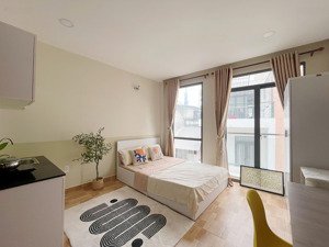 khai trương căn hộ full nội thất cửa sổ lớn điện biên phủ gần đh uef, hồng bàng bill)