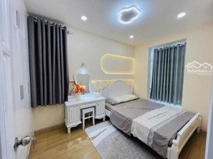 căn hộ sky garden 3 sẵn dòng tiền ổn định 15tr/tháng