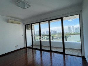 bán căn hộ the panorama 3pn 146m2 trực diện sông chỉ 15,8 tỷ sẵn hợp đồng thuê. lh lan 
