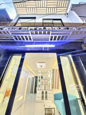 bán nhà quận 7 đẹp - 1 lầu mới hoàn thiện