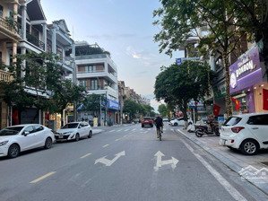 bán nhà 5 tầng phố bà triệu, vĩnh yên. siêu phẩm 200m2 có thang máy