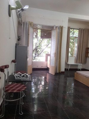 phòng studio bancol 24m2, trung tâm quận 10giá 4.5tr/thang