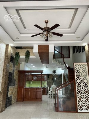 bán nhà - 5 tầng - mặt tiền đường 12m - ngay khu bình phú - 10 tỷ xíu