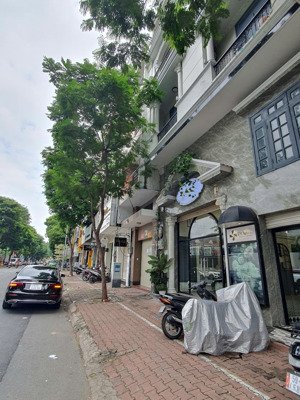 nhà hxh đường cao thắng p12 q10 sát khu hà đô centrosa, dt 6,3mx17m, kc 4 tầng. giá 16,7 tỷ