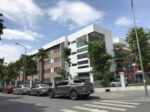 bán nhà mặt phố nguyễn văn linh 46m , kinh doanh đỉnh