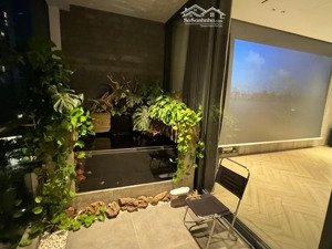 chính chủ bán nhà đang ở tại kđt ecopark, dt 222,5m , giá tốt nhất thị trường, lh 