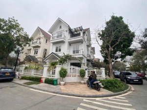 biệt thự 230m lô góc pháp vân 4 tầng đang cho thuê dòng tiền cao - đầu tư cho thuê hoặc về ở