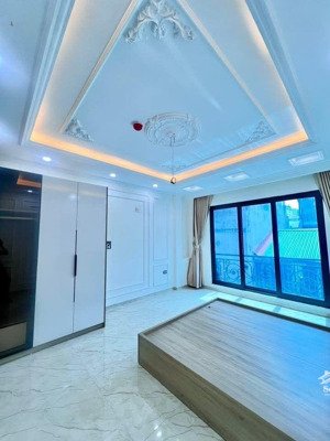 mp tây sơn dt 60m - 5tầng - mặt tiền 4m - kinh doanh đỉnh - oto đỗ cửa - vỉa hè đá bóng