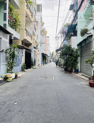 khu việt kiều huỳnh văn bánh phú nhuận đường 6m - xe hơi, 4 tầng, 7pn dòng tiền ~45tr/th